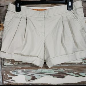 Tory Burch Size 6 Khaki Pleated  Cuffed Shorts
